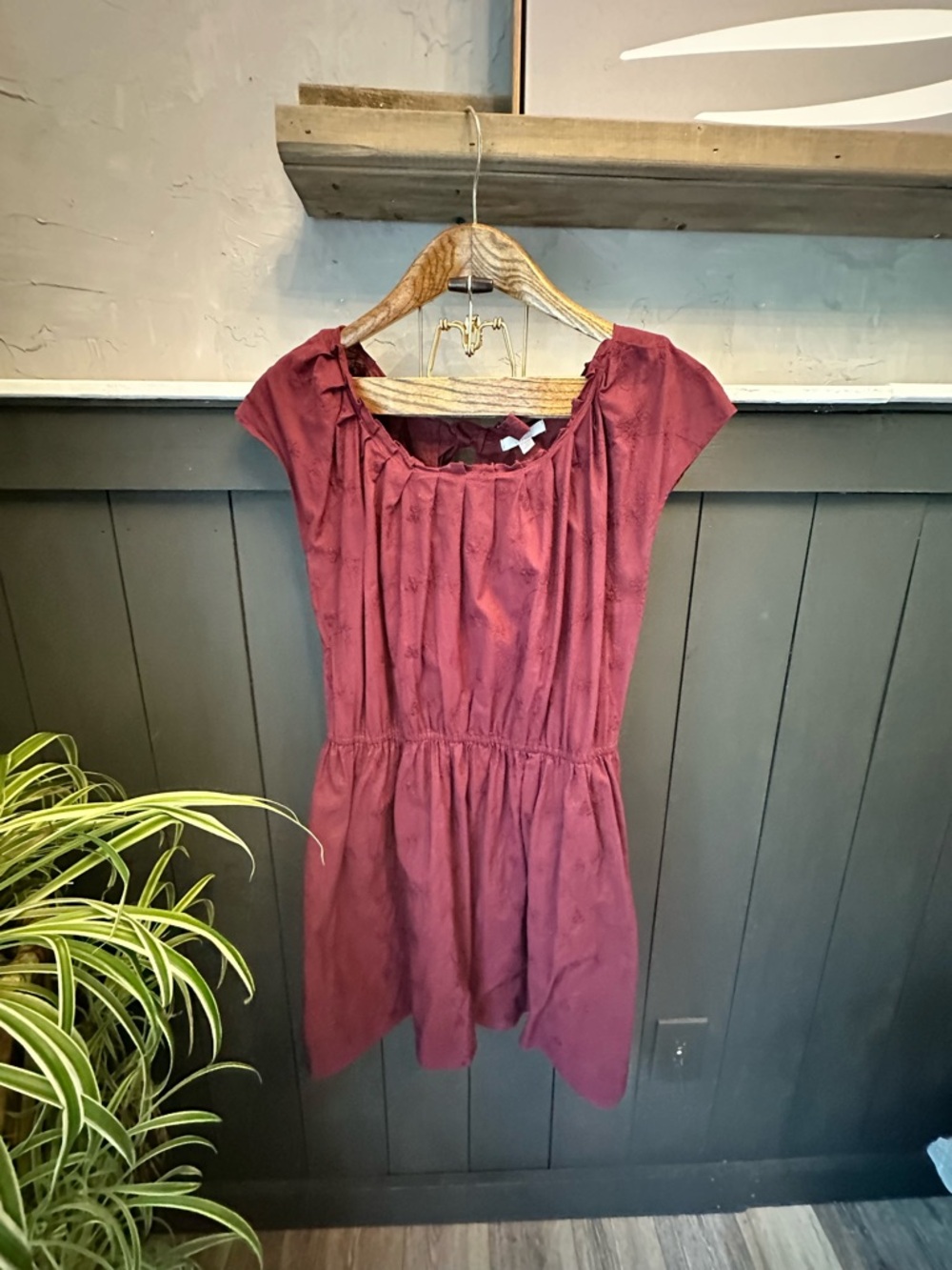 Lauren Conrad Maroon Berry Cap Sleeve Tie Back Dress Size L Flowy Fit & Flare Mi